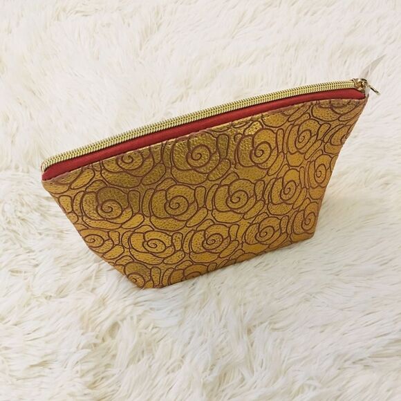 💄Gold Zippered Cosmetic & Makeup Pouch 💄 - Picture 7 of 9
